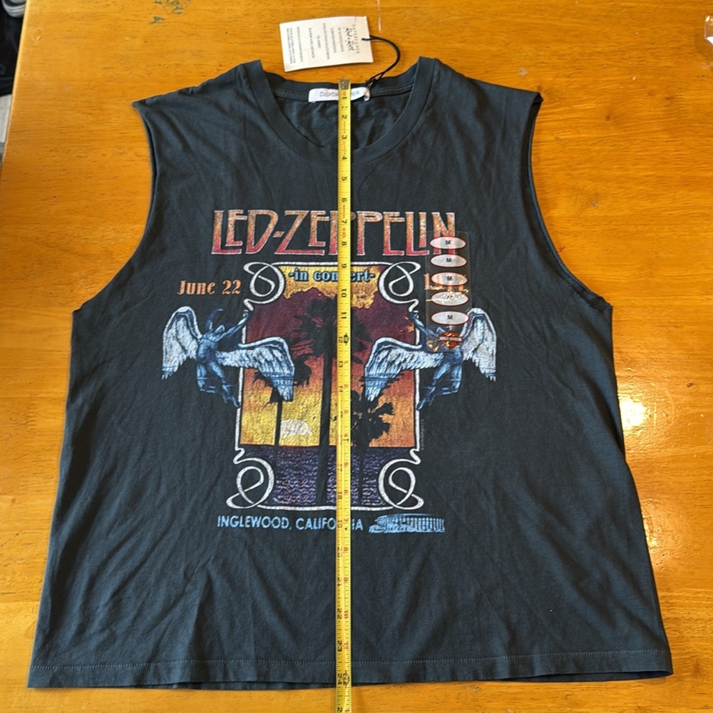 Day Dreamer Rock n Roll series shirt. LED-Zeppelin. Size medium. New w/ tag - Picture 6 of 13